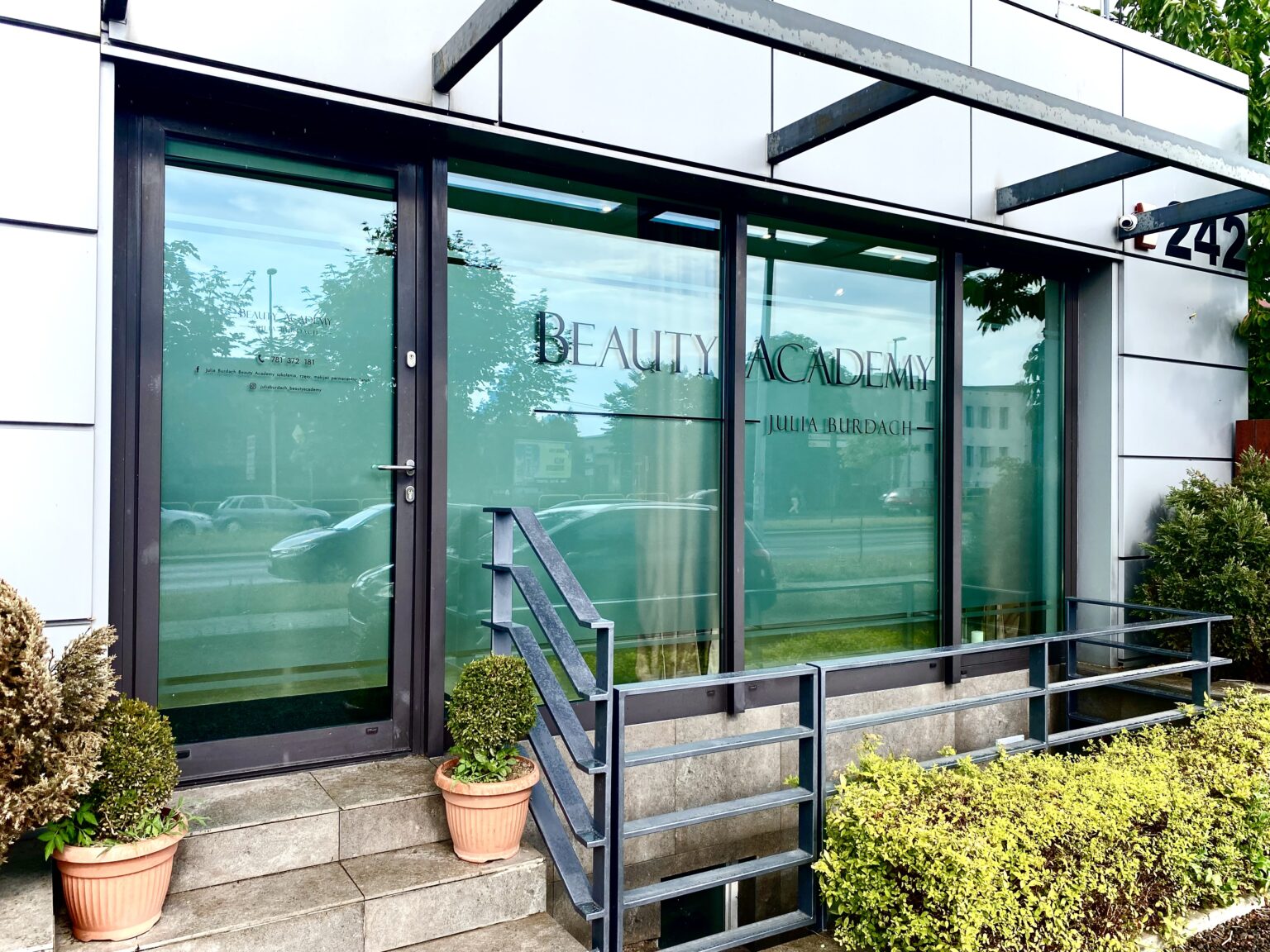 Folie okienne - Folie mleczne - Lustro weneckie - Przyciemnianie szyb - Ziolkowski Project