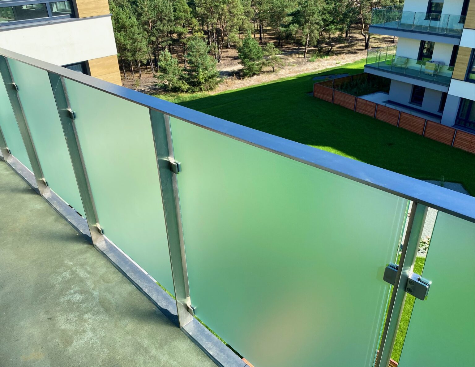 Folie okienne - Folie mleczne - Lustro weneckie - Przyciemnianie szyb - Ziolkowski Project